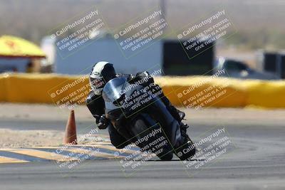 media/Mar-28-2022-Superbike Trackdays (Mon) [[b8603d0f67]]/Novice Group (1130am-12pm)/Turn 2/